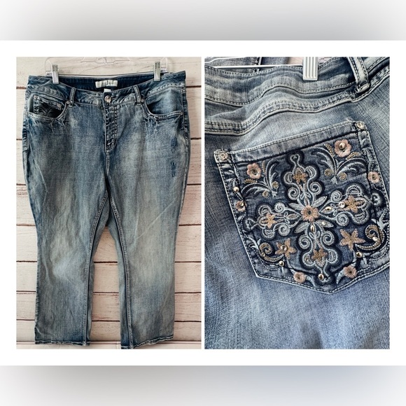 Est. 1946 Denim Women’s Embroidered Straight Leg Jeans – Size 18WP - Picture 1 of 10